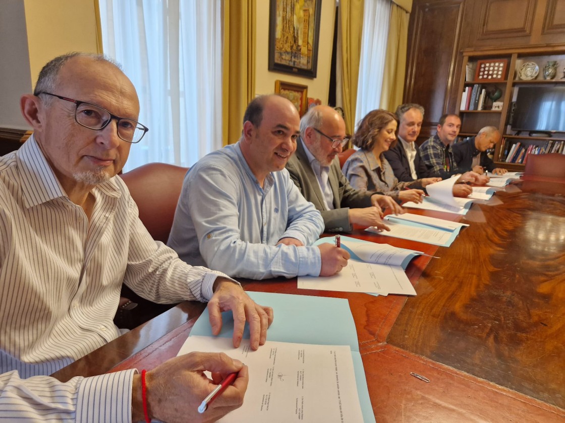 Siete municipios constituyen en Teruel la Asociación Aragonesa de Municipios de la Vera Cruz