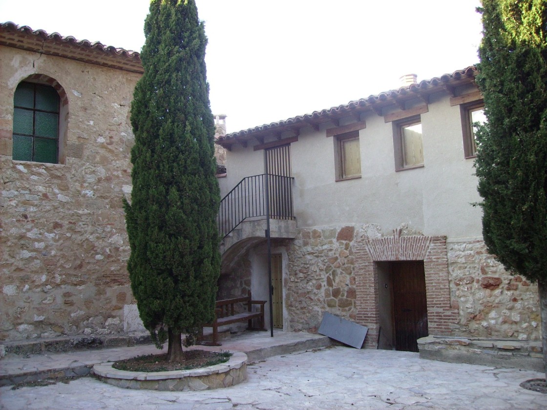 El Ayuntamiento de Berge adjudica la obra del refugio rural junto a la Virgen de la Peña