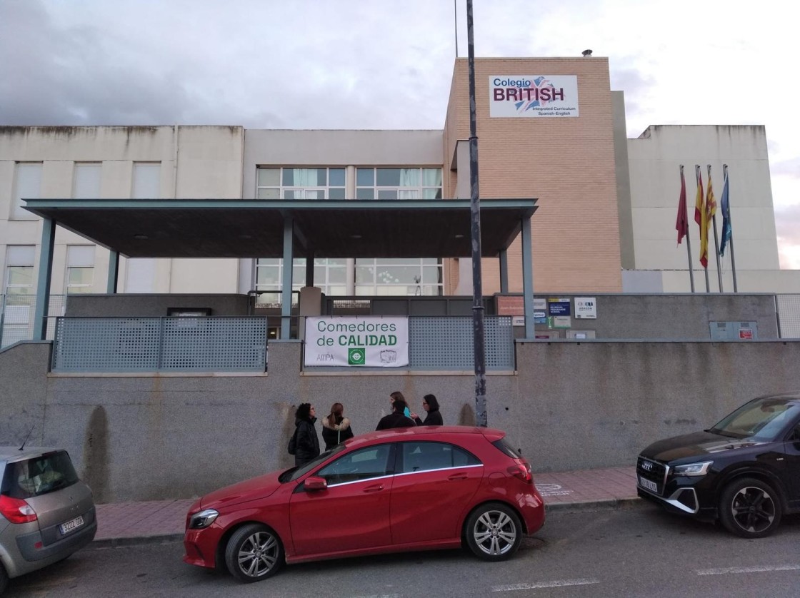 La ampa del Juan Sobrarias de Alcañiz  pide la autogestión del comedor escolar