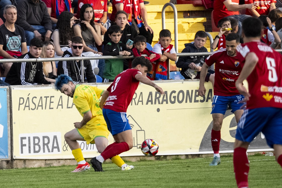 El Dépor se lleva el triunfo de Pinilla ante un Teruel poco afortunado (1-3)