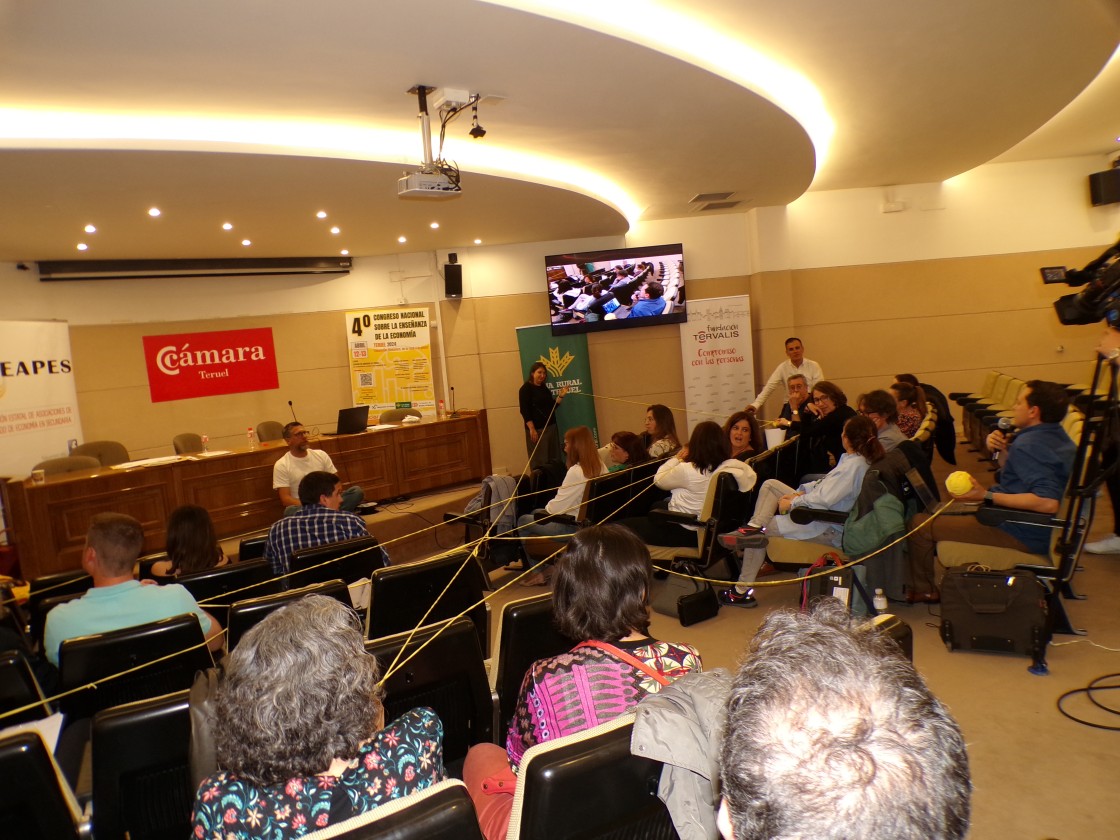 Los docentes de Economía reflexionan sobre las metodologías activas para llevar al aula