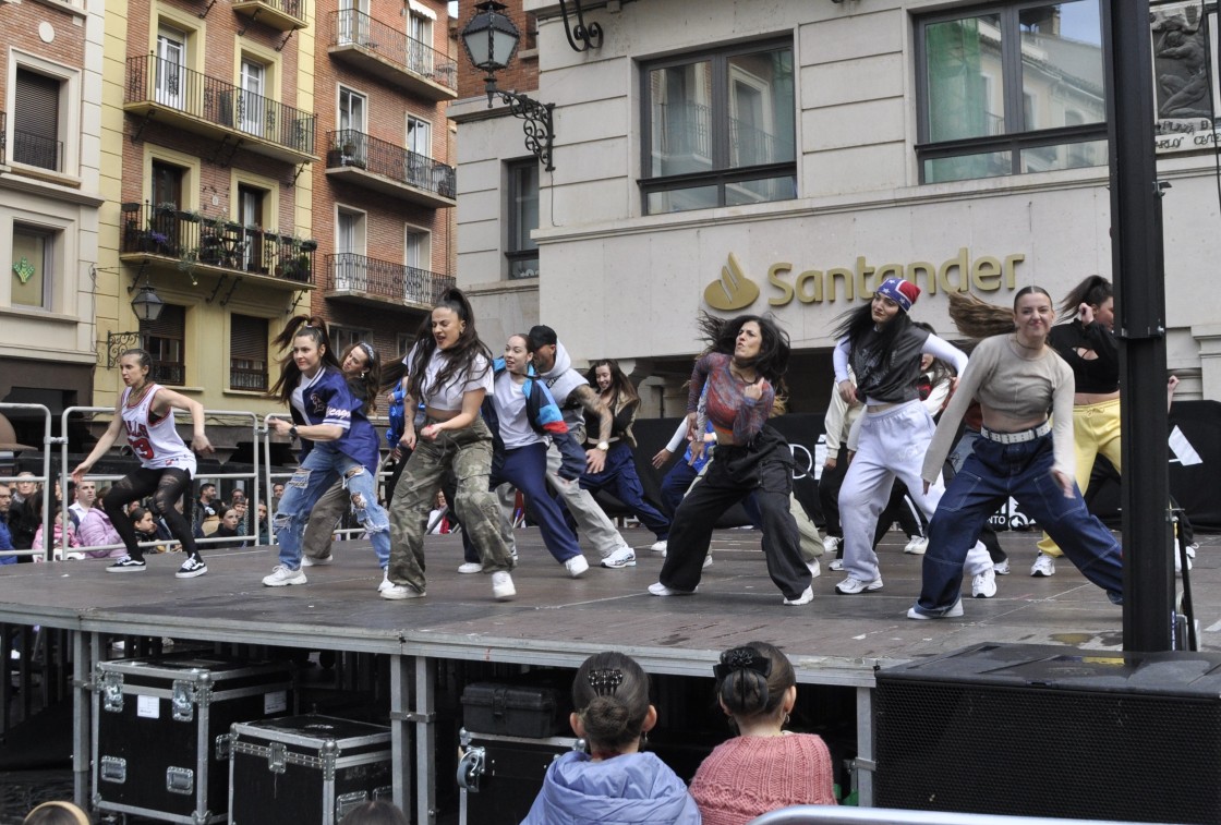 Bailando pese a la lluvia