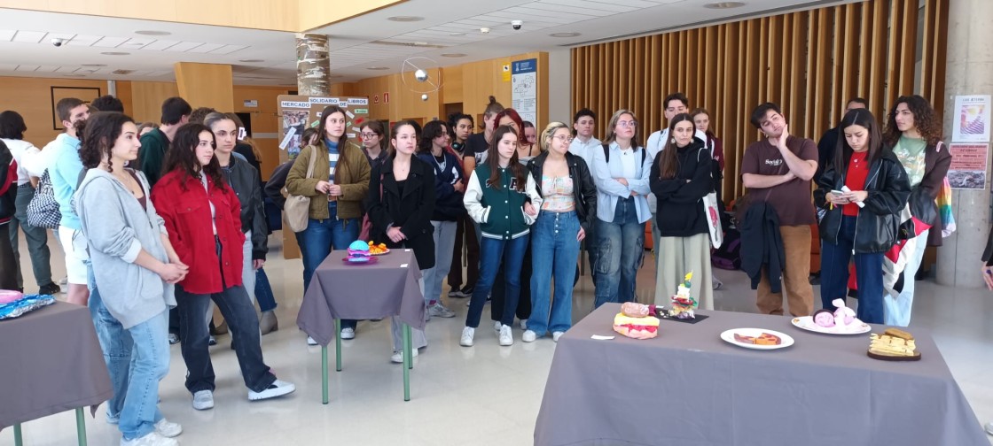 Bellas Artes se llena de ‘delicatessen’ con la exposición de escultura ‘Homenaje a la tapa’