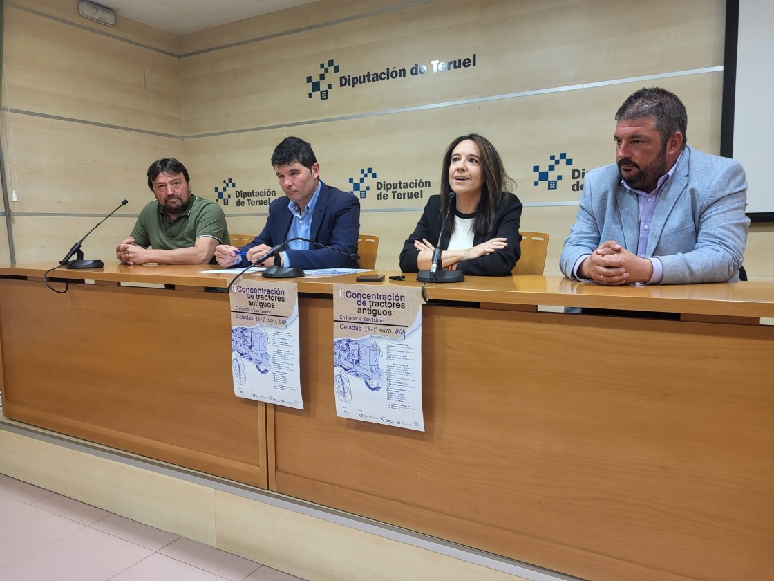 Celadas acoge la segunda edición de la Concentración de Tractores Antiguos