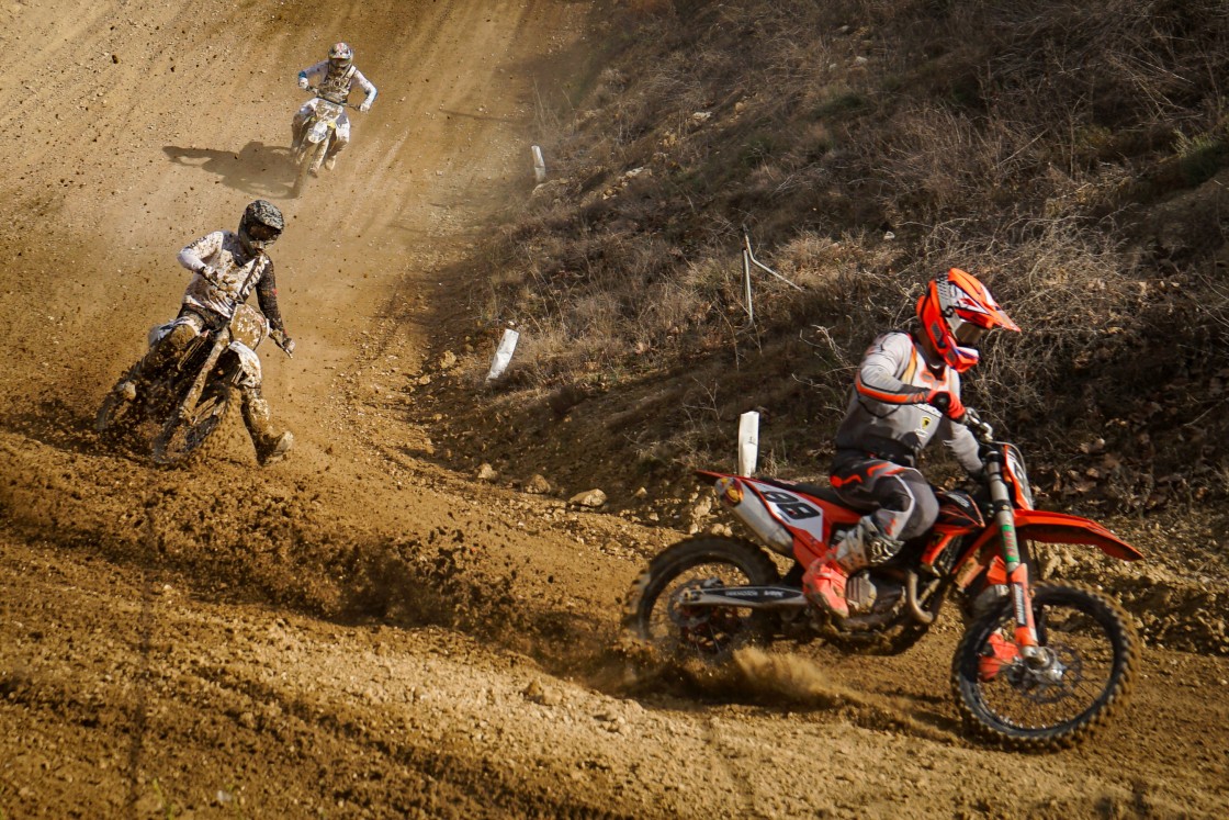 Alquézar logra el tercer puesto en Calatayud y continúa líder en el Campeonato de Aragón de Motocross