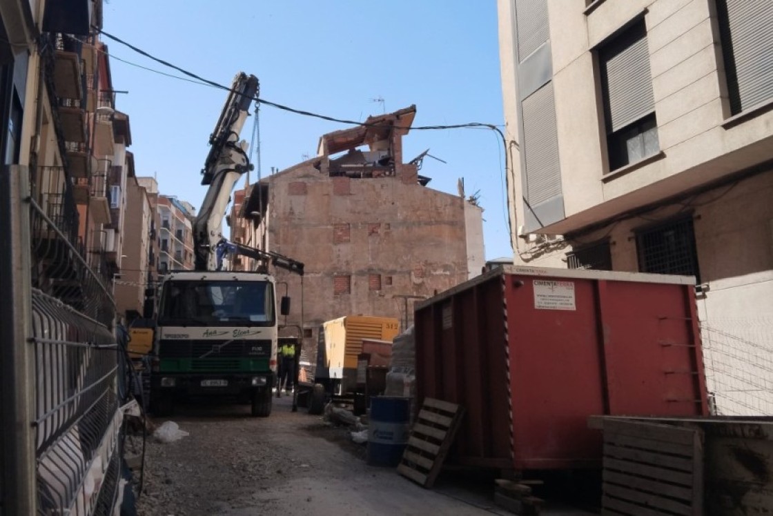 Propietarios del 19 de la calle San Francisco, preocupados por el estado de su edificio