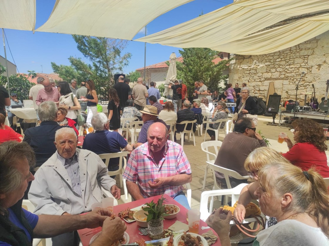 Valjunquera consolida con una asistencia de 1.000 personas su séptimo certamen gastronómico
