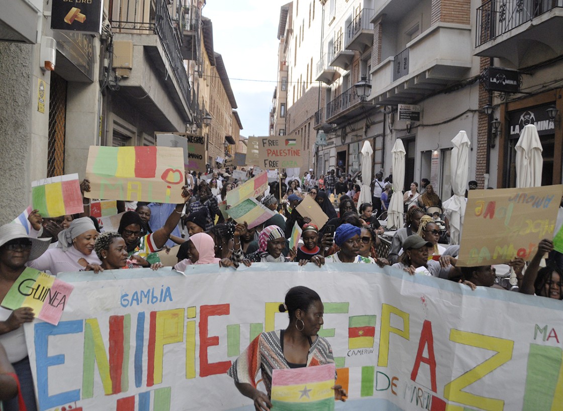 Teruel sale a la calle para reclamar “un cambio de rumbo” en las políticas de asilo