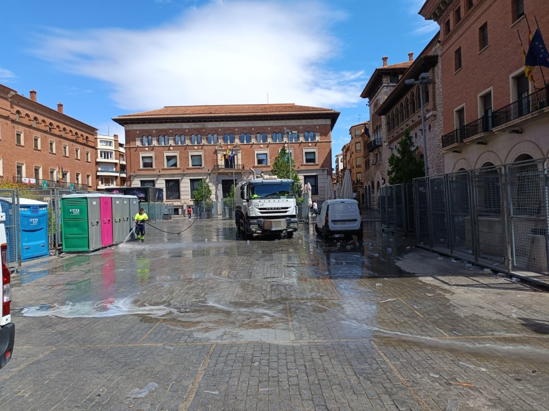 Una Vaquilla tranquila no logra reducir la basura y se acumula la misma que en 2023