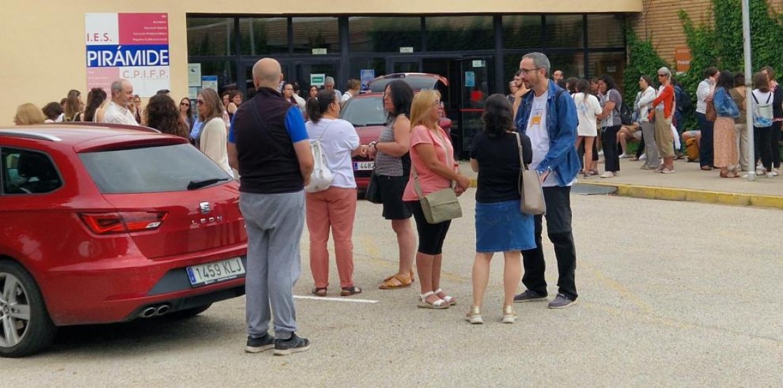 Las oposiciones para cubrir 79 plazas de administrativo en Aragón atraen a más de 6.000 personas