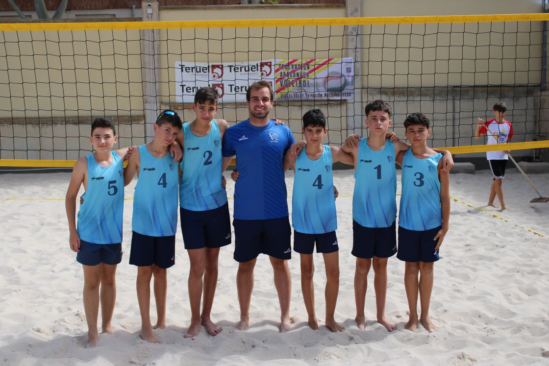 Inicio aciago de los representantes turolenses en el Campeonato de España de voley playa infantil