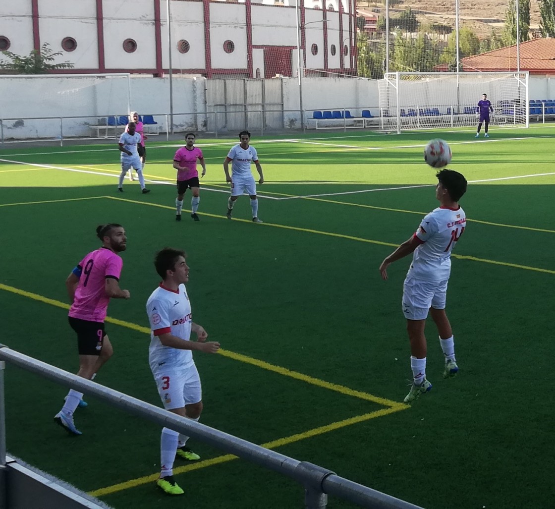 Utrillas y Cella luchan contra el calor en un buen partido