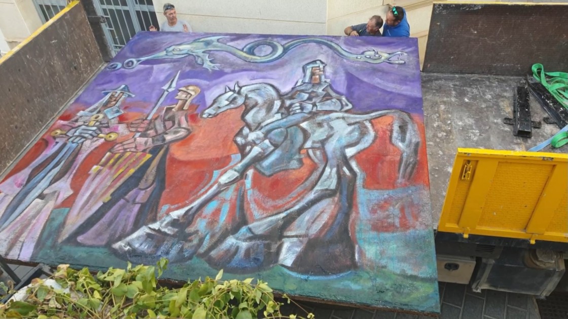 Vuelve a la calle Aragón el mural ‘Los orígenes de Andorra’, de Pedro Fuertes