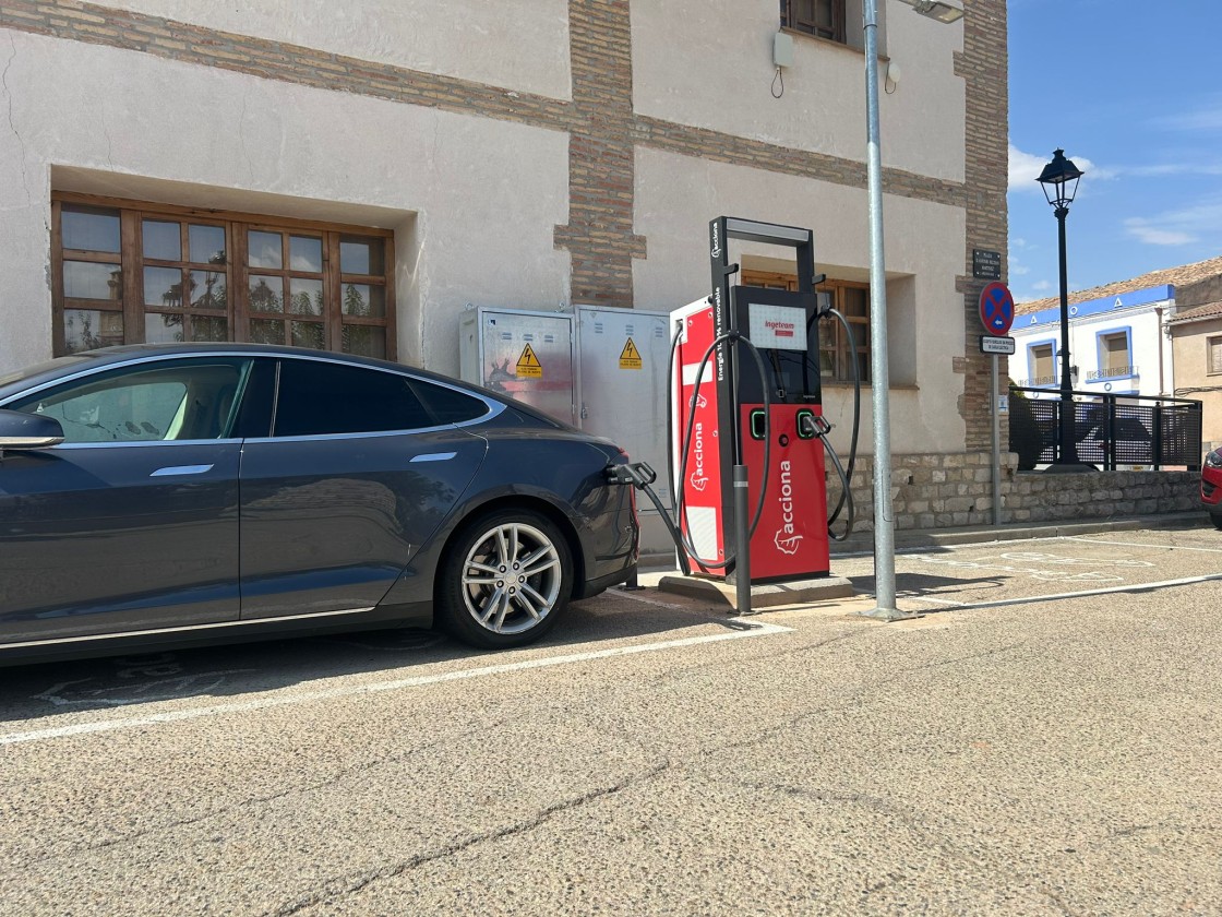 Azaila y Vinaceite cuentan con sendos cargadores para vehículos eléctricos