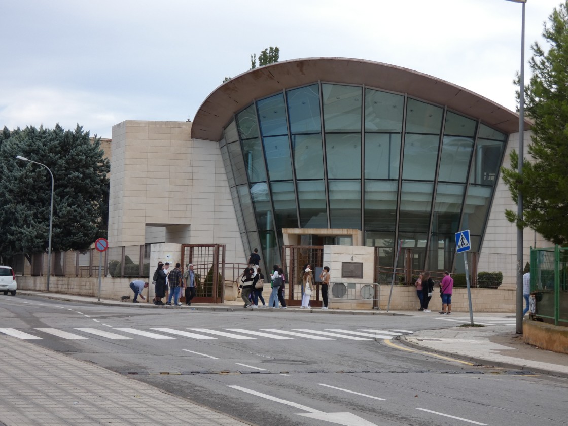 55 profesores e investigadores universitarios firman una carta al rector contra la Cátedra Forestalia