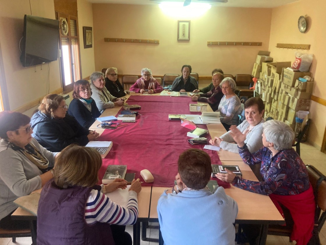 El Club de Lectura de San Martín del Río celebra su décimo aniversario