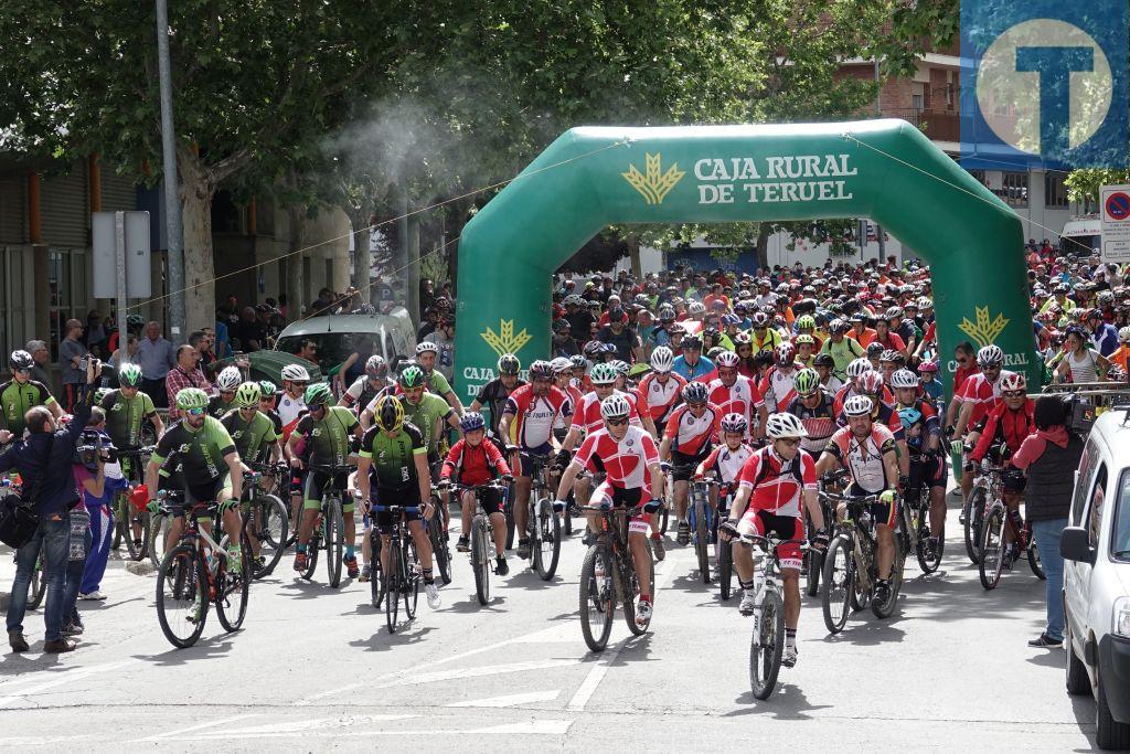 Los ciclistas de Teruel reclaman a los conductores respeto en la carretera