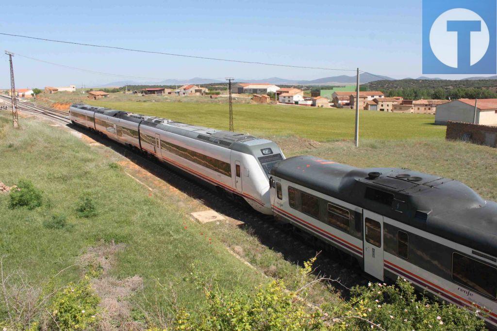 La avería de un tren ‘fantasma’ en mitad de la nada provoca el caos en la línea