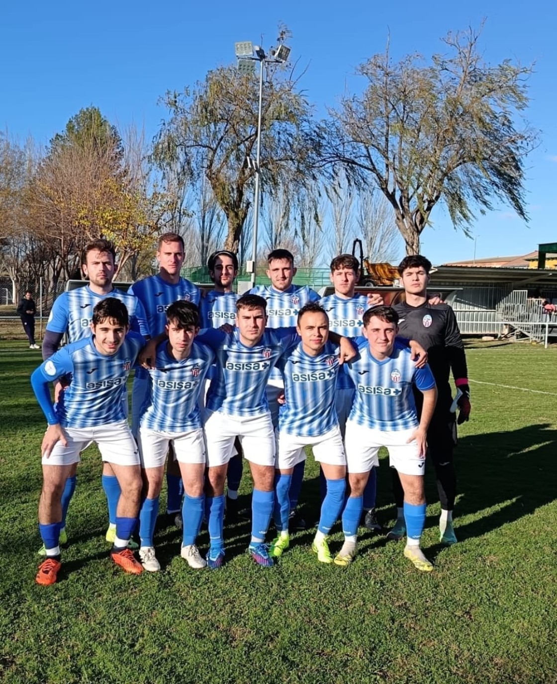 Una roja al descanso dejó al Atlético Teruel sin fuerzas en Pradilla (5-1)