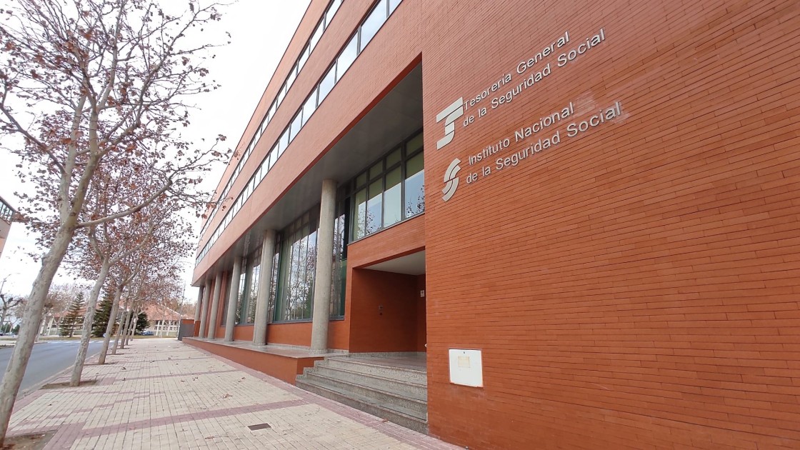 Los 23.421 jubilados turolenses cobran de media 1.401 euros mensuales