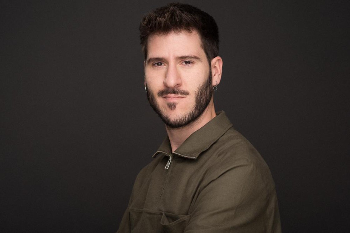Pablo Gallego Boutou, escritor madrileño: “Se puede descubrir la ternura y la belleza en lugares donde nunca pensaste que la habría”