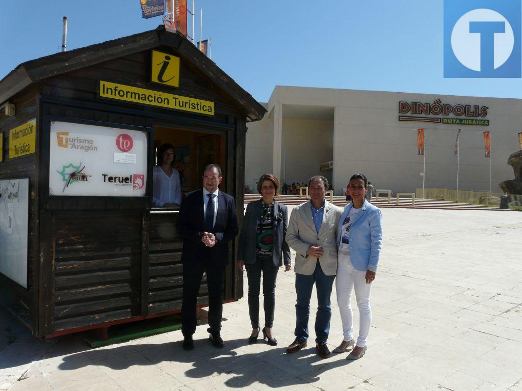El punto de información turística de Dinópolis abre al público