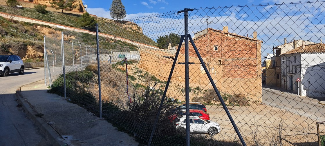 Andorra valla dos terraplenes por seguridad en la Horca y la avenida Alcorisa
