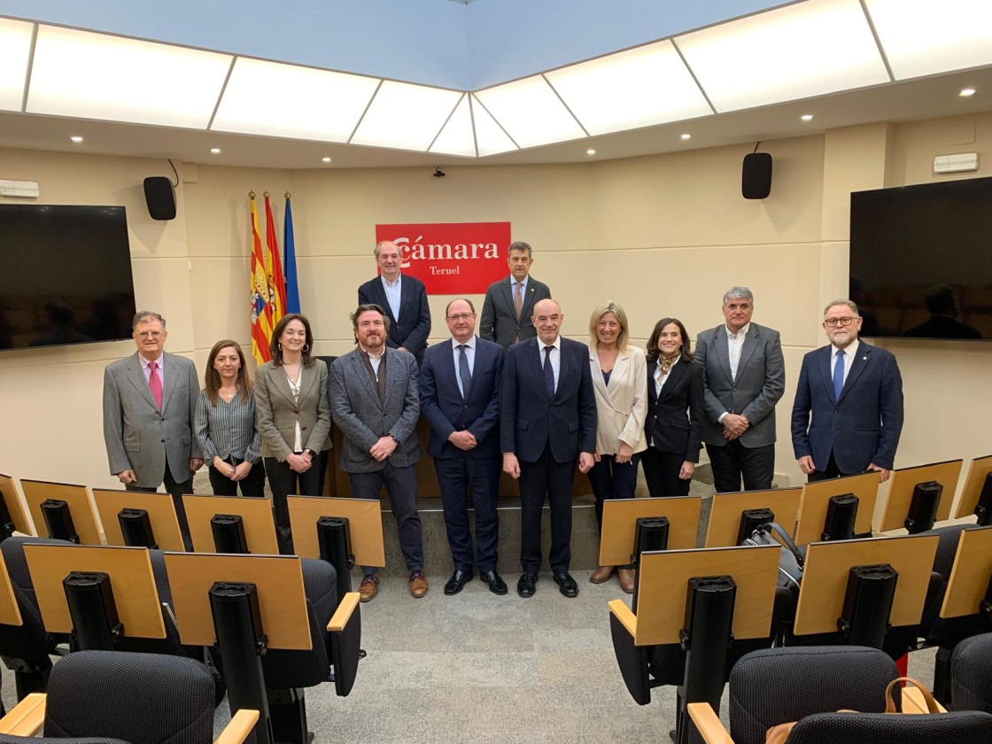 La Corte Aragonesa de Arbitraje y Mediación se reúne en la Cámara de Comercio de Teruel
