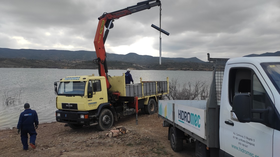 La boya flotante de Cueva Foradada en Oliete ya opera de manera automática