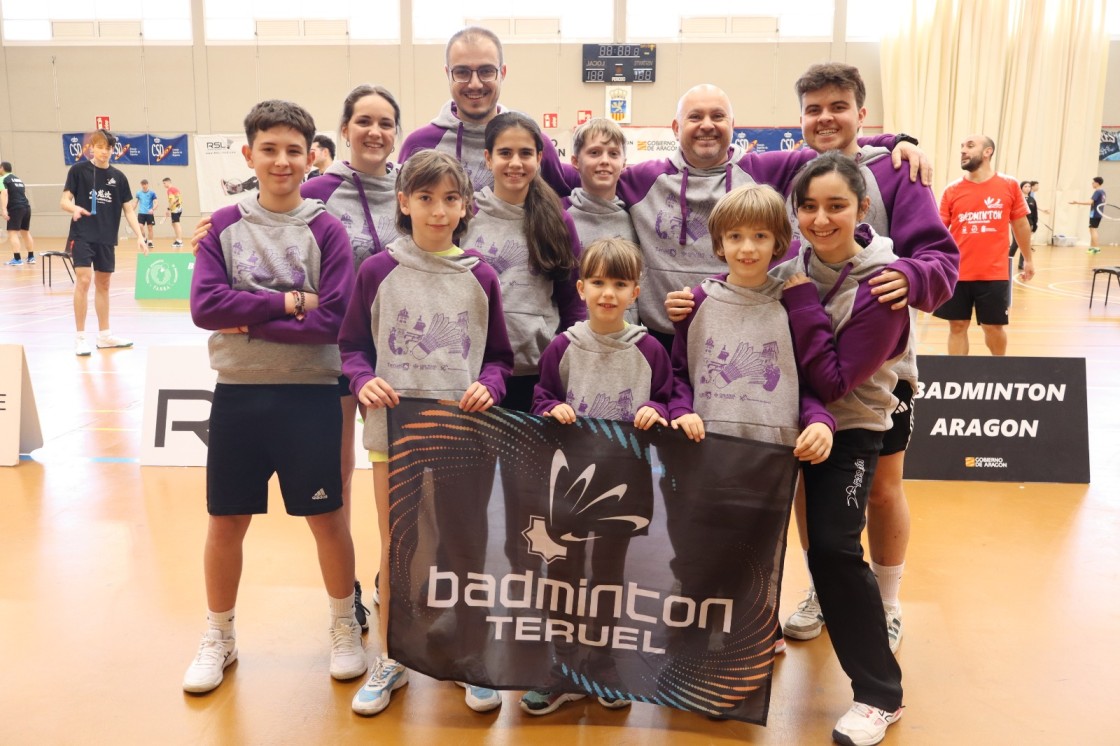 Bádminton Teruel logra seis podios en el torneo nacional de Alfajarín