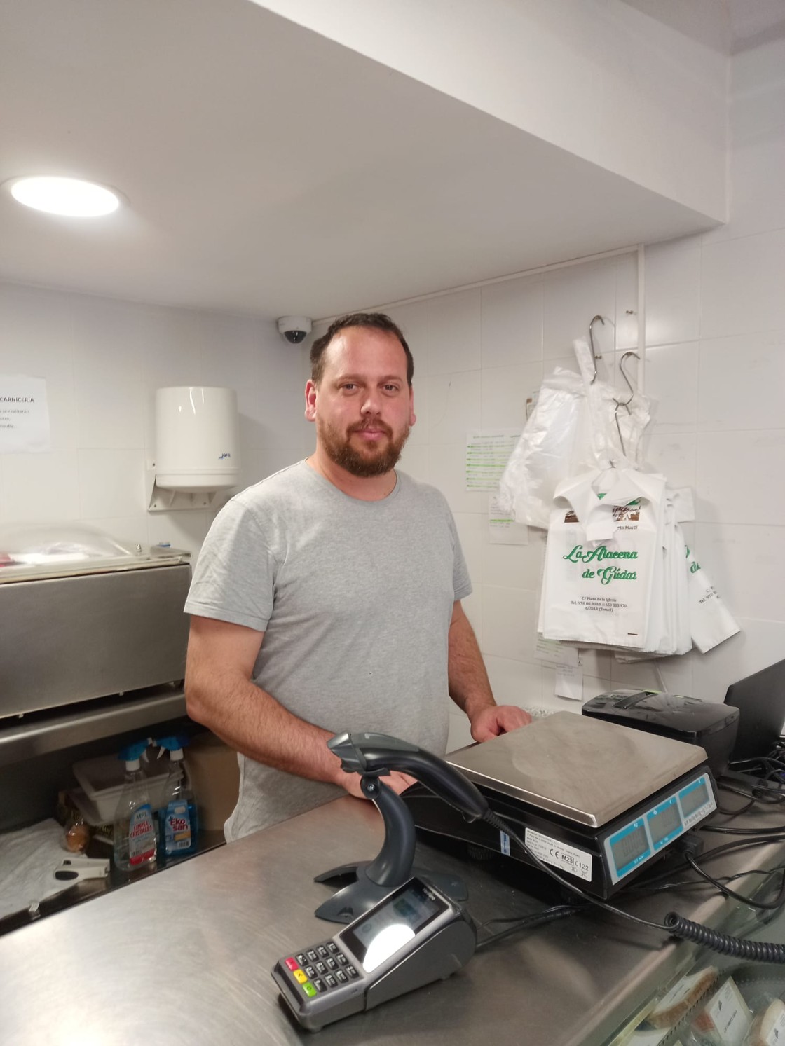 Roberto Martí Esparza, gerente de Cárnicas Alcalá y La Alacena: “El autoempleo fue la forma de quedarme a vivir en la Comarca de Gúdar-Javalambre”