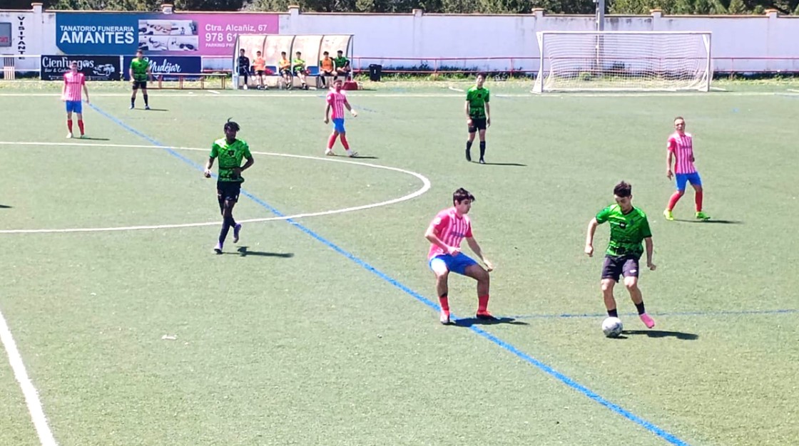 Un Pradillano bastante solvente se llevó los tres puntos ante el Atlético