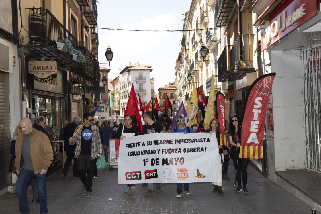El sindicalismo alternativo requiere que el gasto militar vaya a escuelas y hospitales