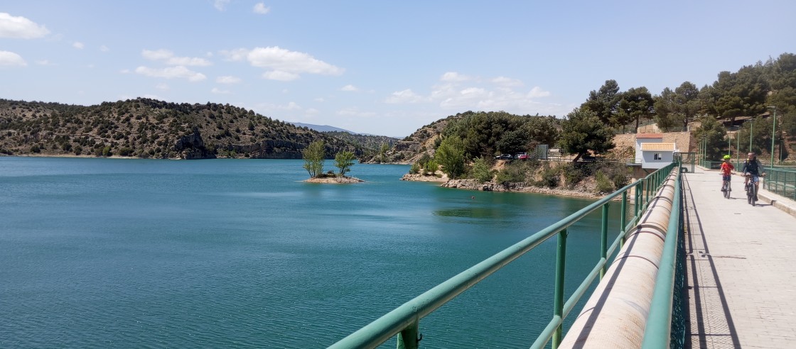 El embalse del Arquillo está veintiún puntos porcentuales por encima del resto de embalses del Júcar