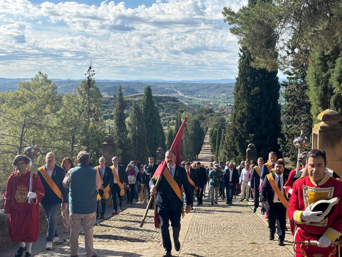 El Día del Voto reúne a cientos de alcañizanos para honrar a su patrona