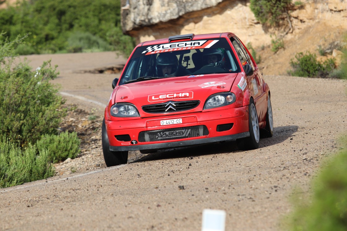 Dominio absoluto de Adrián Lecha y Belén Maniega en casa, en el Rally del Bajo Aragón