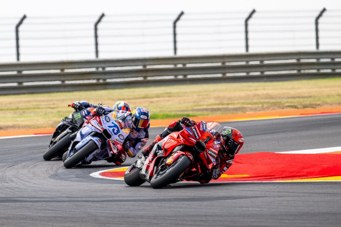 Un mes para que el máximo nivel del motociclismo aterrice en suelo alcañizano