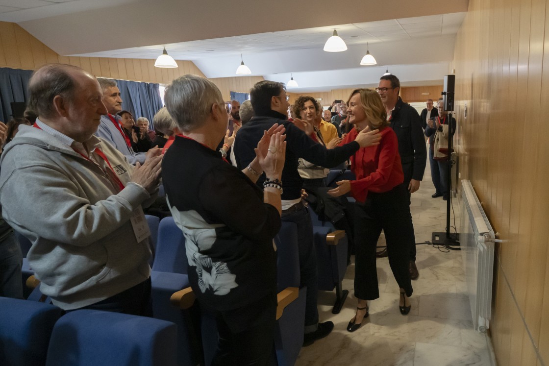 Pilar Alegría anima a los socialistas turolenses a desplegar una “política útil”