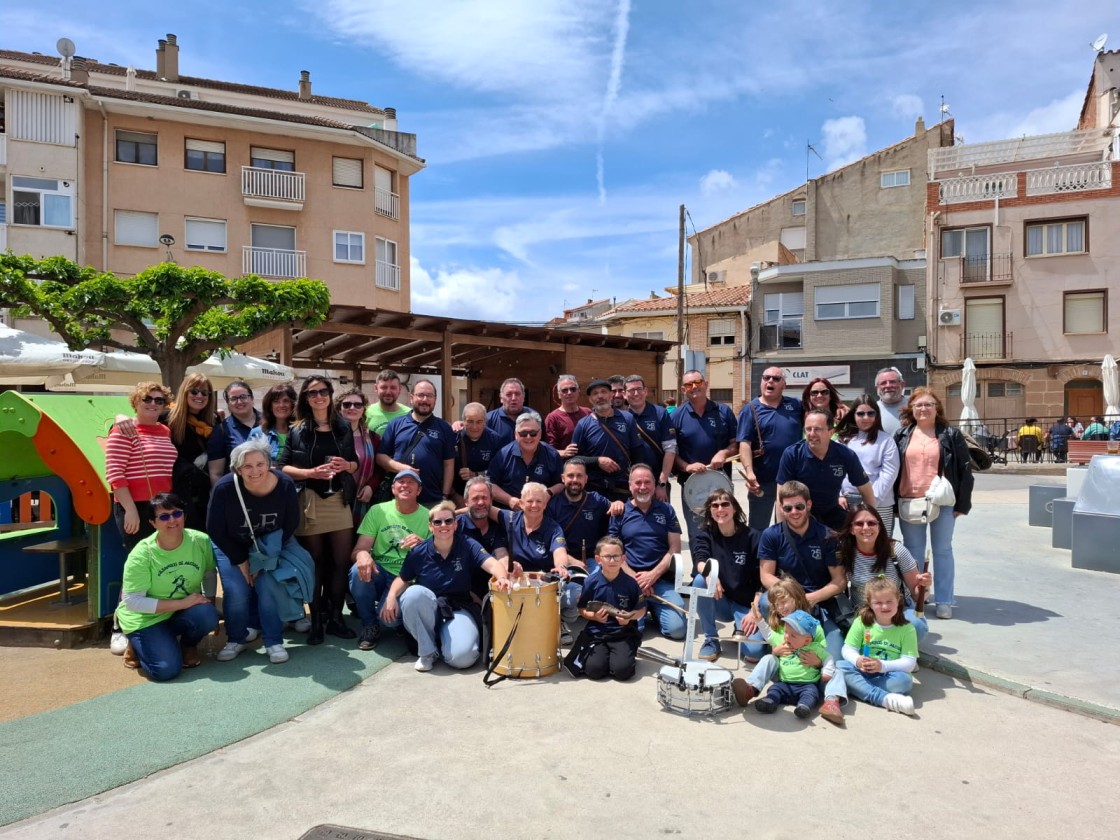 El sonido de las dulzainas, los tambores y la tradición musical se apodera del Bajo Aragón