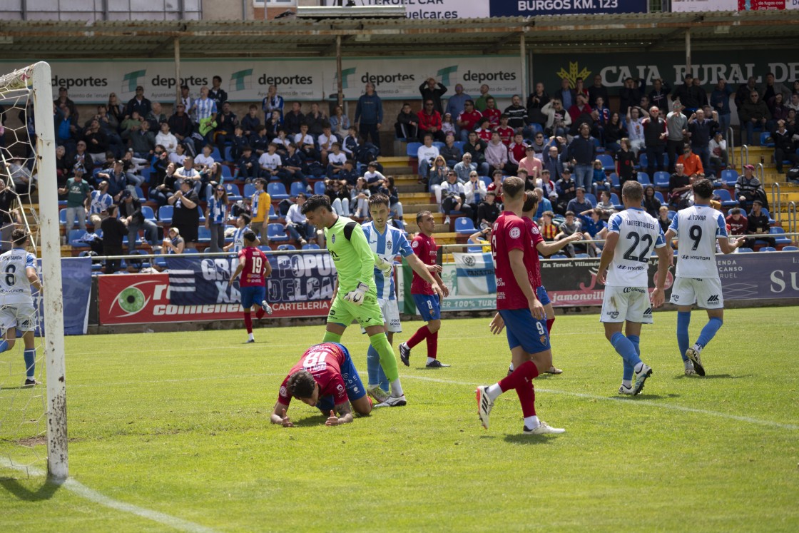 La condición de favorito entre Teruel y Atl. Baleares se equilibra tras la ida