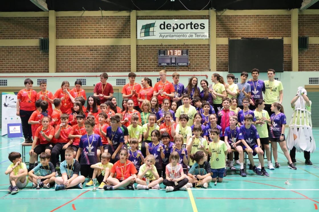 El Club Bádminton Teruel se erige como el mejor de la provincia