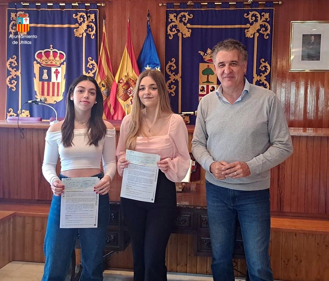 El Ayuntamiento de Utrillas beca con 1.000 euros a sus dos mejores estudiantes