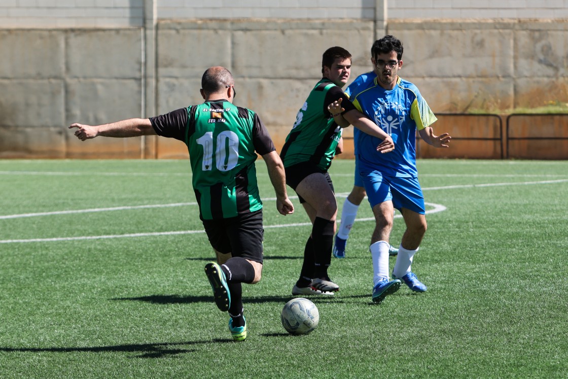 Teruel se vuelca con la Liga Di, que trae 200 cracks del fútbol a la ciudad