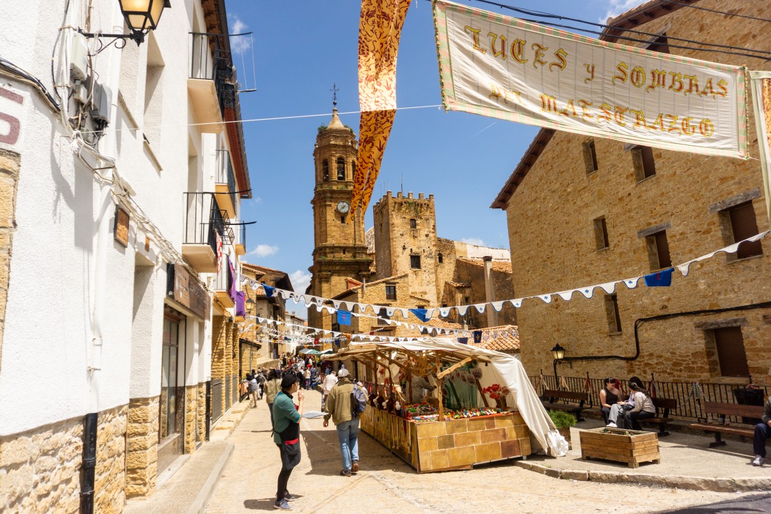 La Feria Luces y Sombras llena de magia, negra y blanca, La Iglesuela del Cid