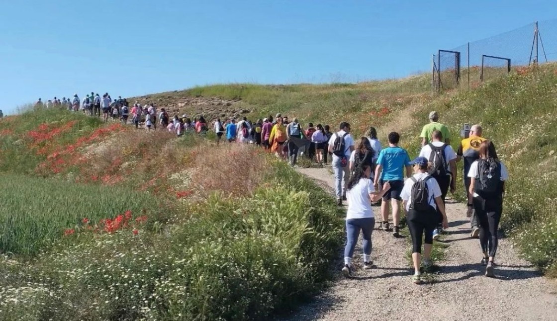 La escuela rural se reivindica en la XII edición del Iron CRA en Los Olmos