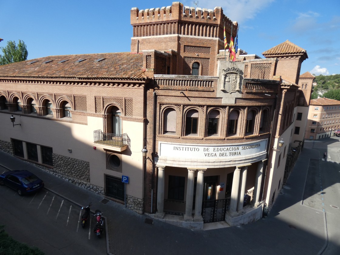 Los alumnos con circunstancias especiales podrán realizar el Bachillerato en tres cursos académicos a partir de septiembre en el IES Vega del Turia
