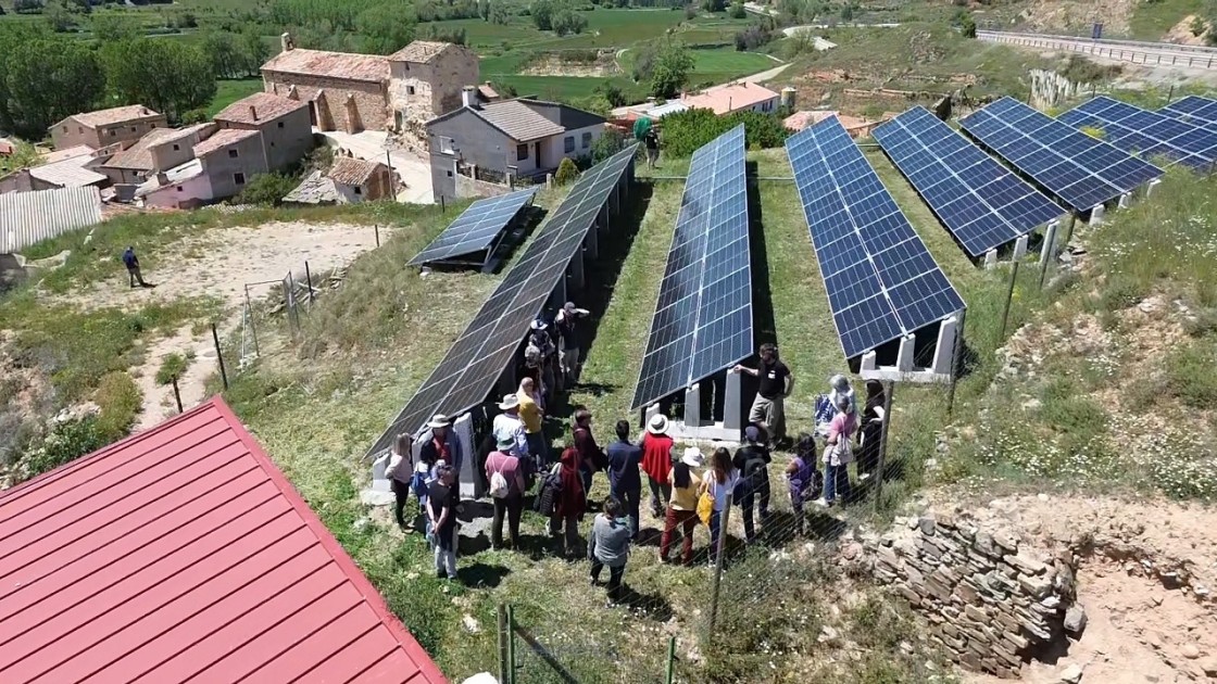 El encuentro de comunidades energéticas de Aragón reúne en Luco a más de 50 personas