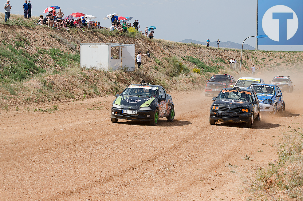 Mucho público y pocos coches en el Autocross de Monreal del Campo