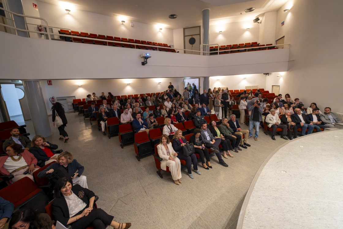 Rosa Bolea se compromete a que el grado de Medicina estará pronto en las aulas del Campus de Teruel