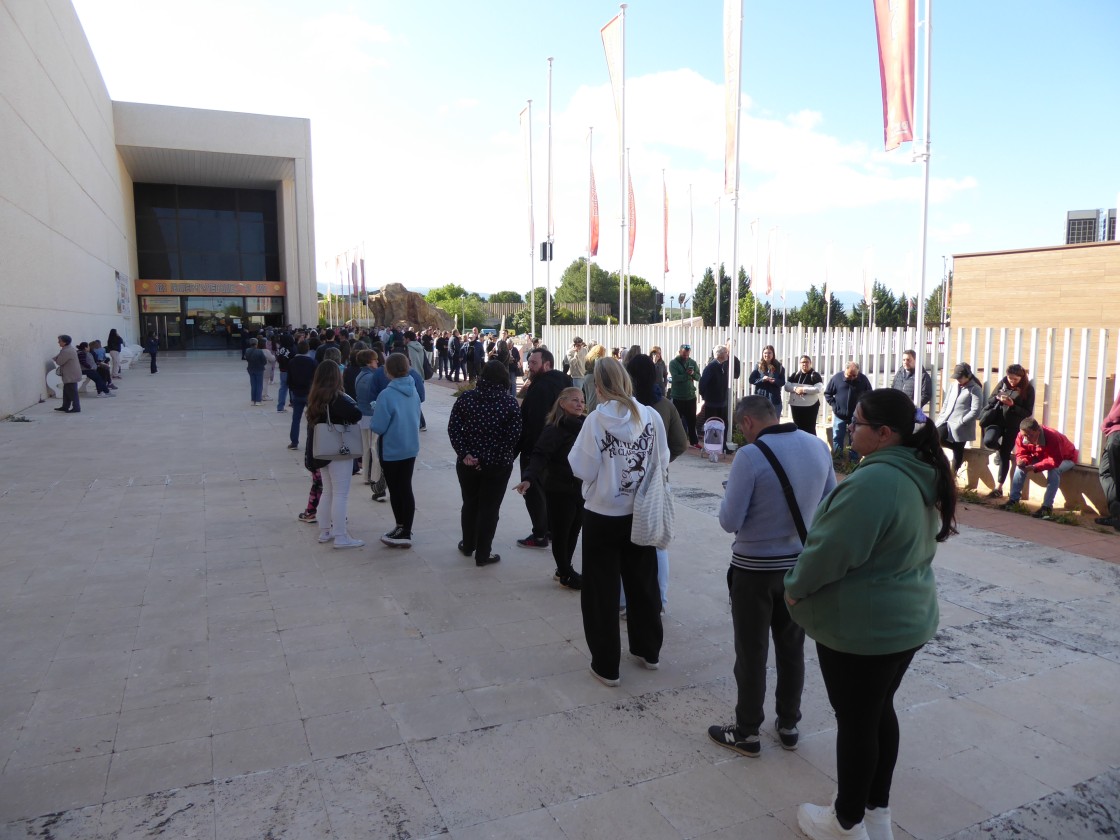 La venta solidaria de entradas para Dinópolis a 5 euros se retoma este lunes